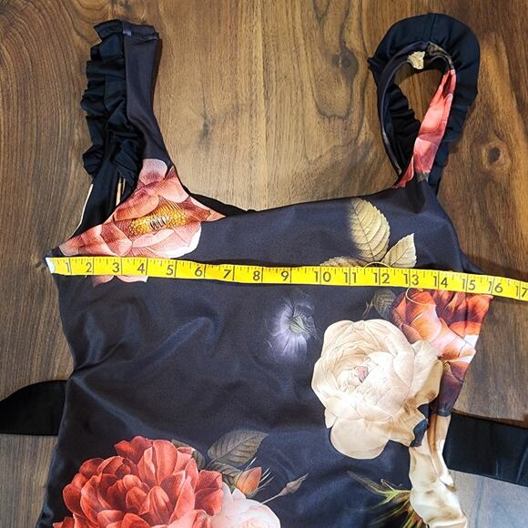 Agua Bendita Nicolette Shade Black Floral One Piece Swimsuit Size XL - Picture 8 of 15